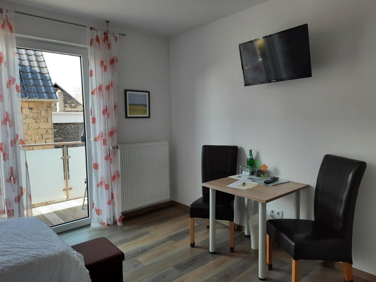 Gaestehaus Am Hochsimmer Ettringen  Εξωτερικό φωτογραφία